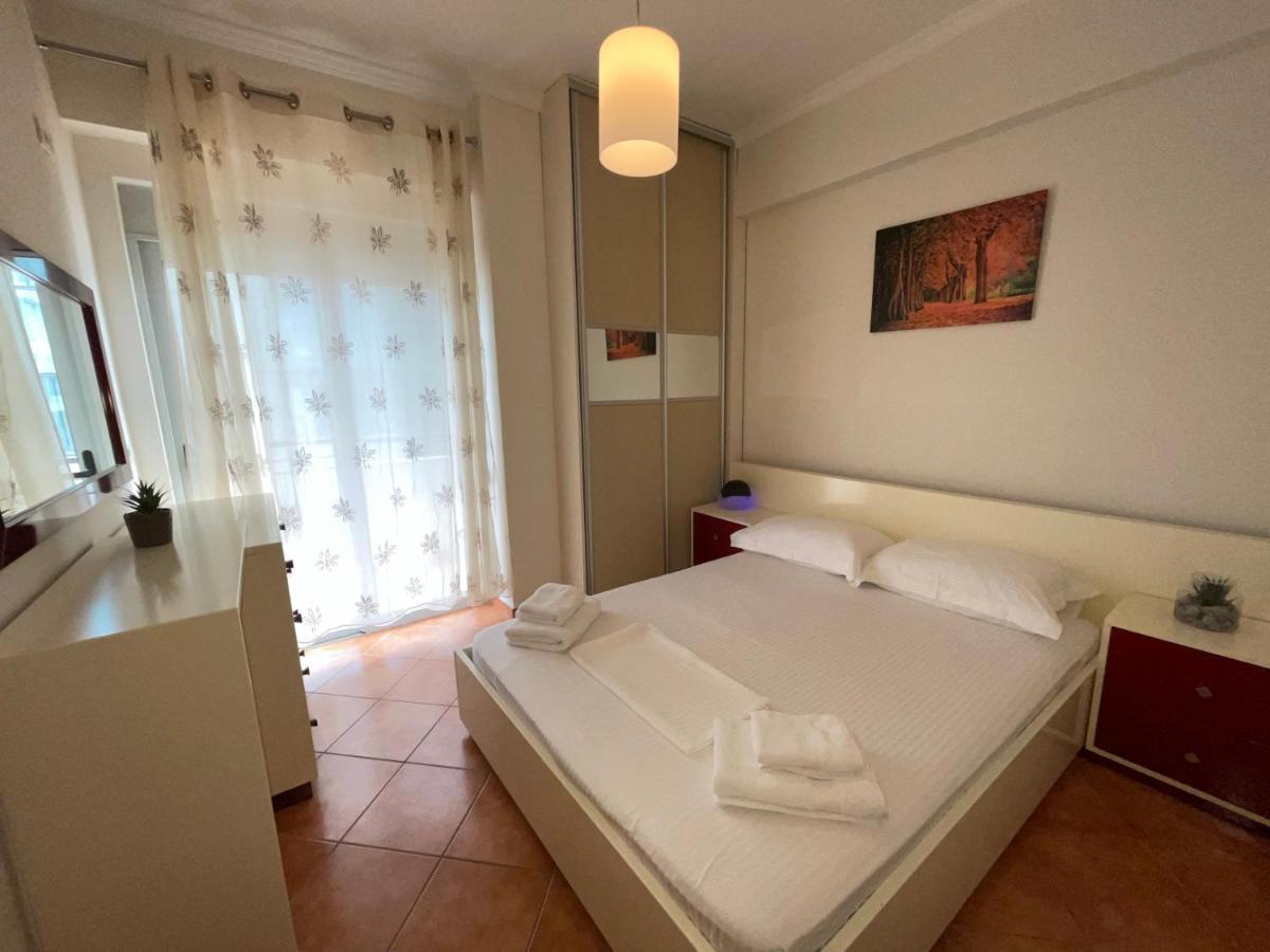 Saranda Central Apartment מראה חיצוני תמונה