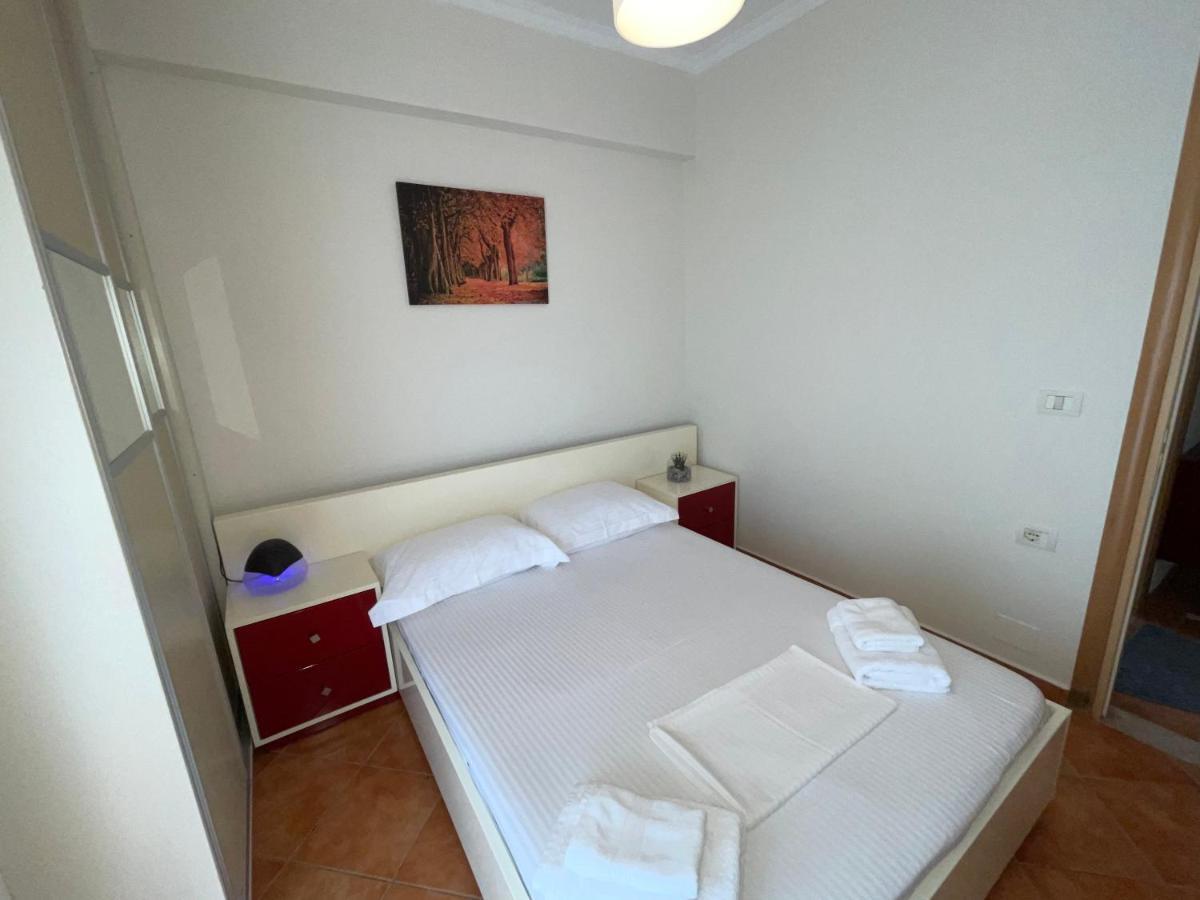 Saranda Central Apartment מראה חיצוני תמונה
